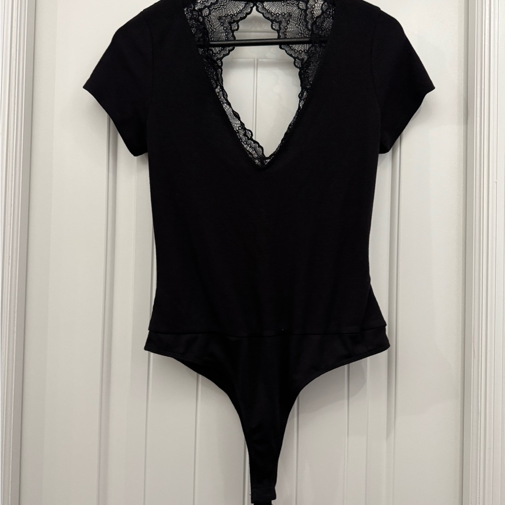 🖤 Black Lace V-Neck Bodysuit